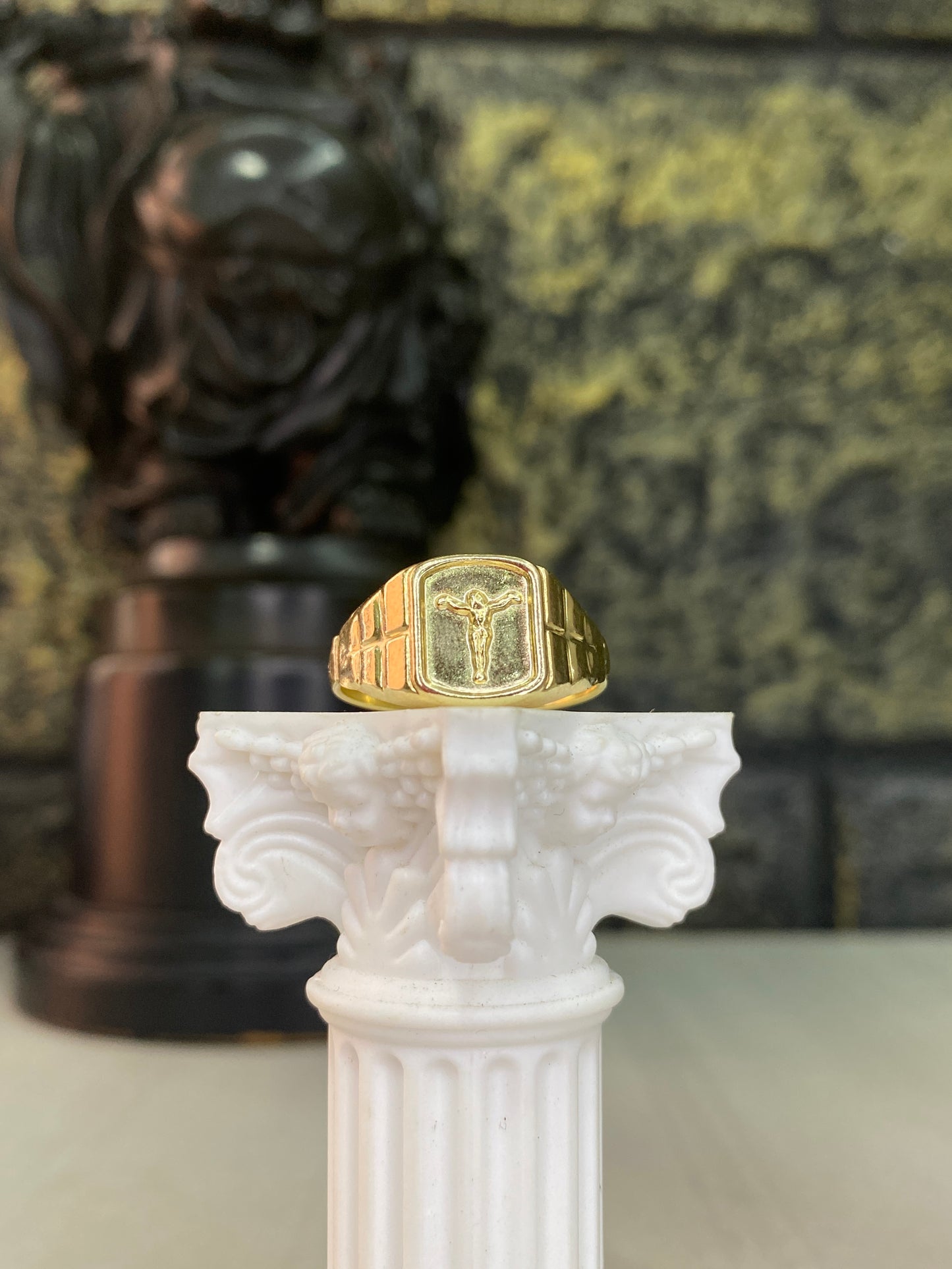 Anillo Crucifijo cuadrado Troquelado Talla 9