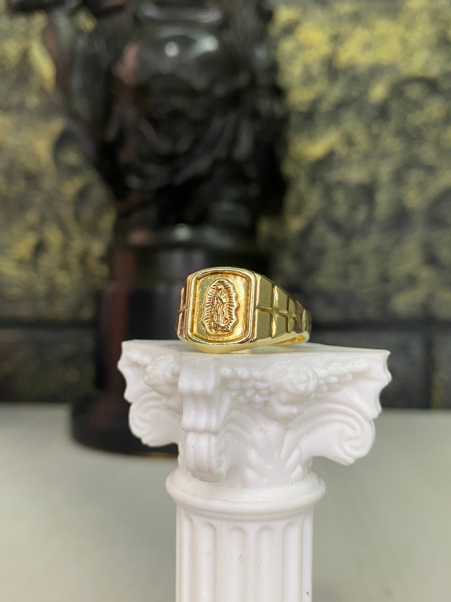 Anillo Guadalupe silueta cuadrado Troquelado Talla 9