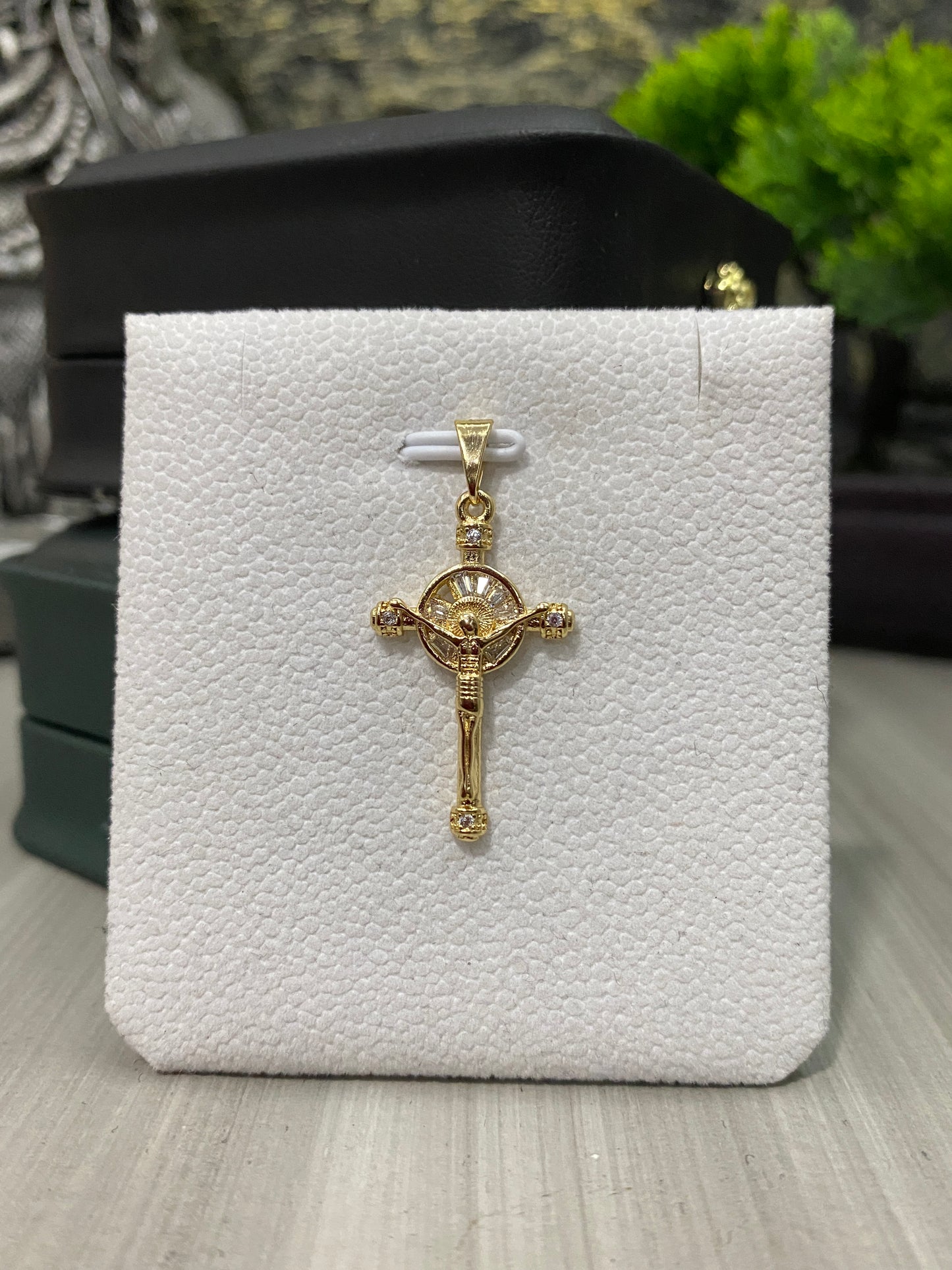 Dije Crucifijo 3d centro blanco