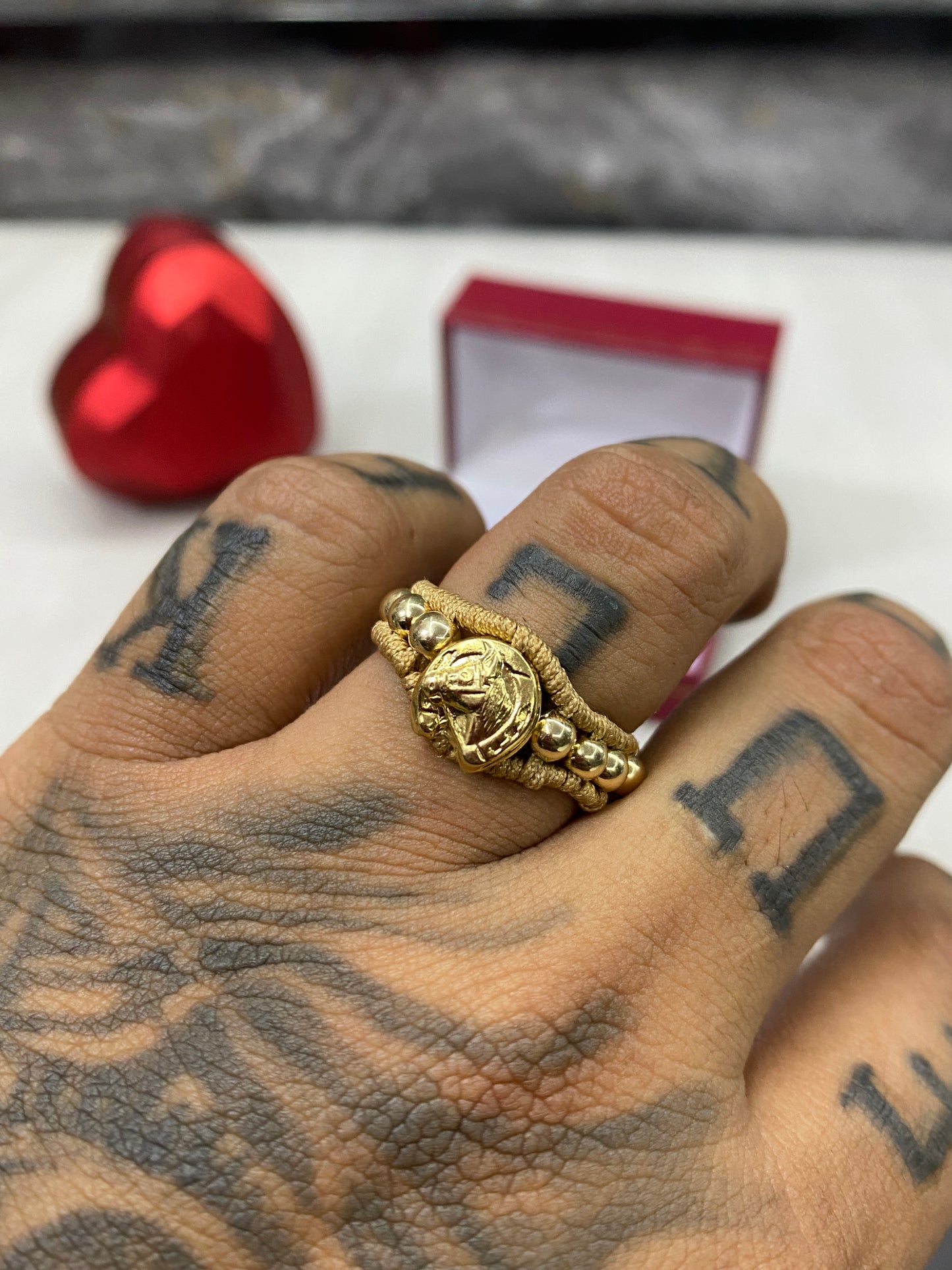 Anillo sencillo equino balines #4 lisos