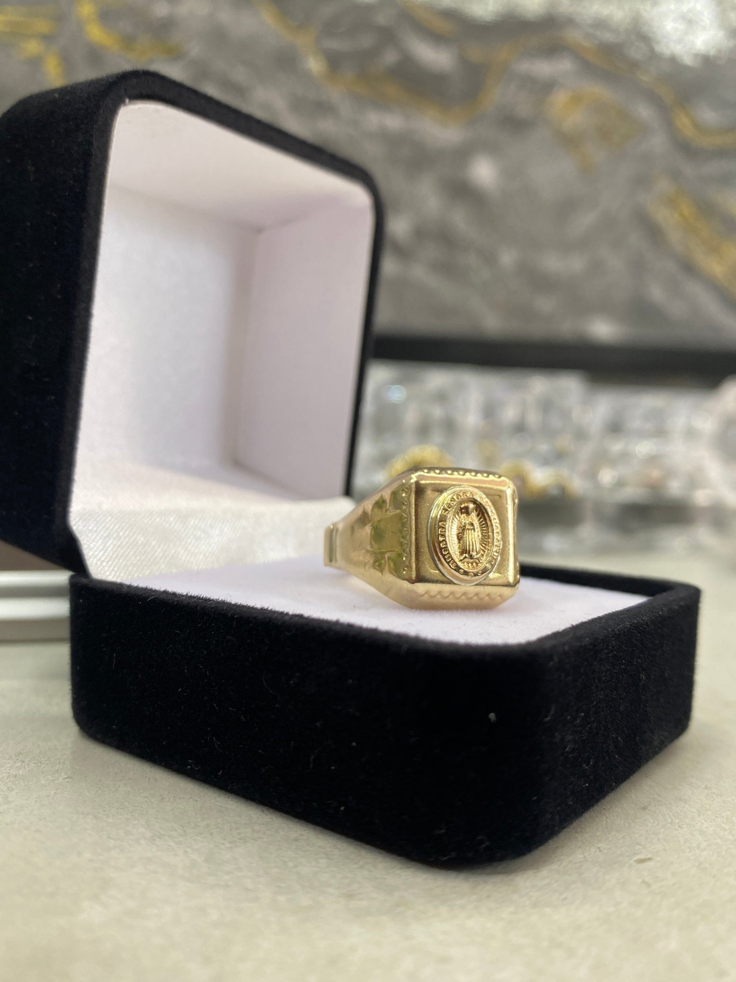 Anillo Guadalupe ovalada cuadrada Troquelado