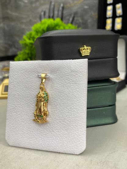 Dije Guadalupe circonada verde&nbsp;