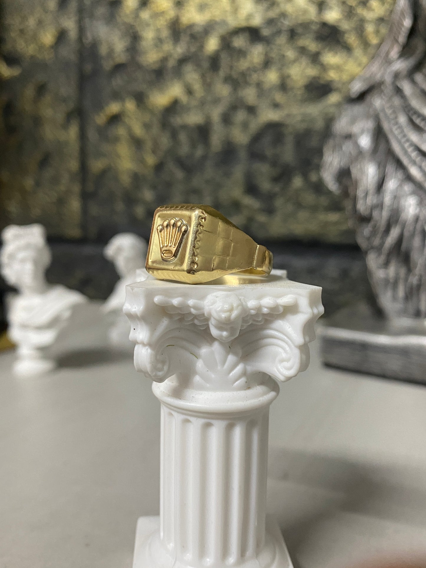 Anillo Rolex cuadrado Troquelado