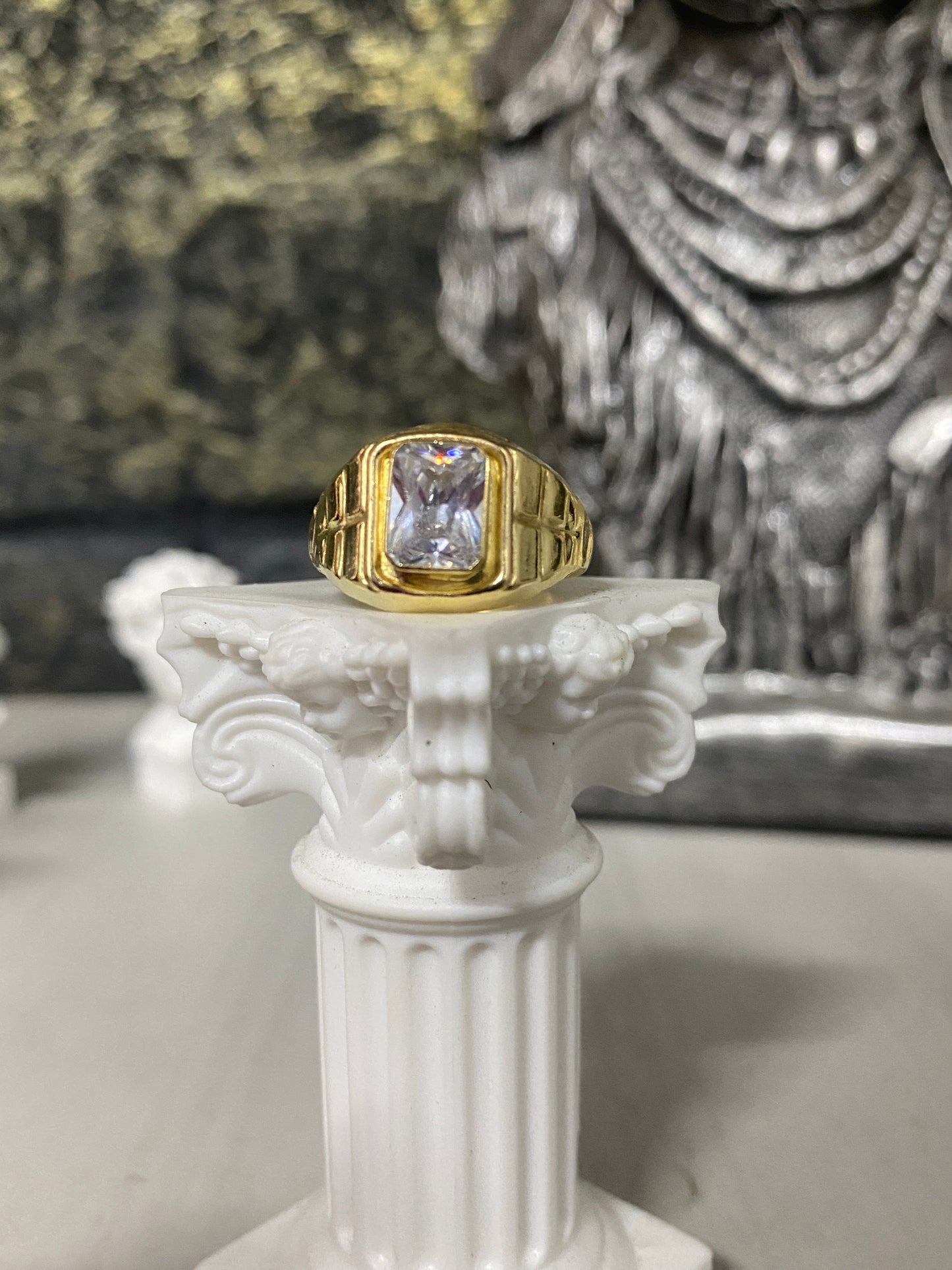 Anillo Circon grande Troquelado
