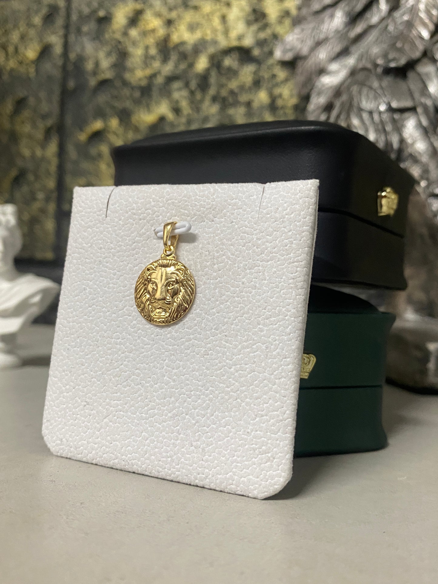Dije Medalla Leon