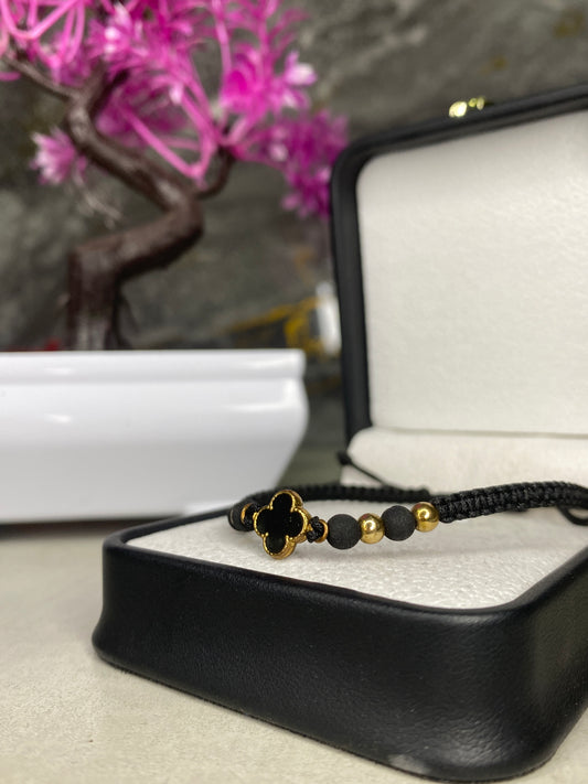Pulsera Van Cleef negra sencilla