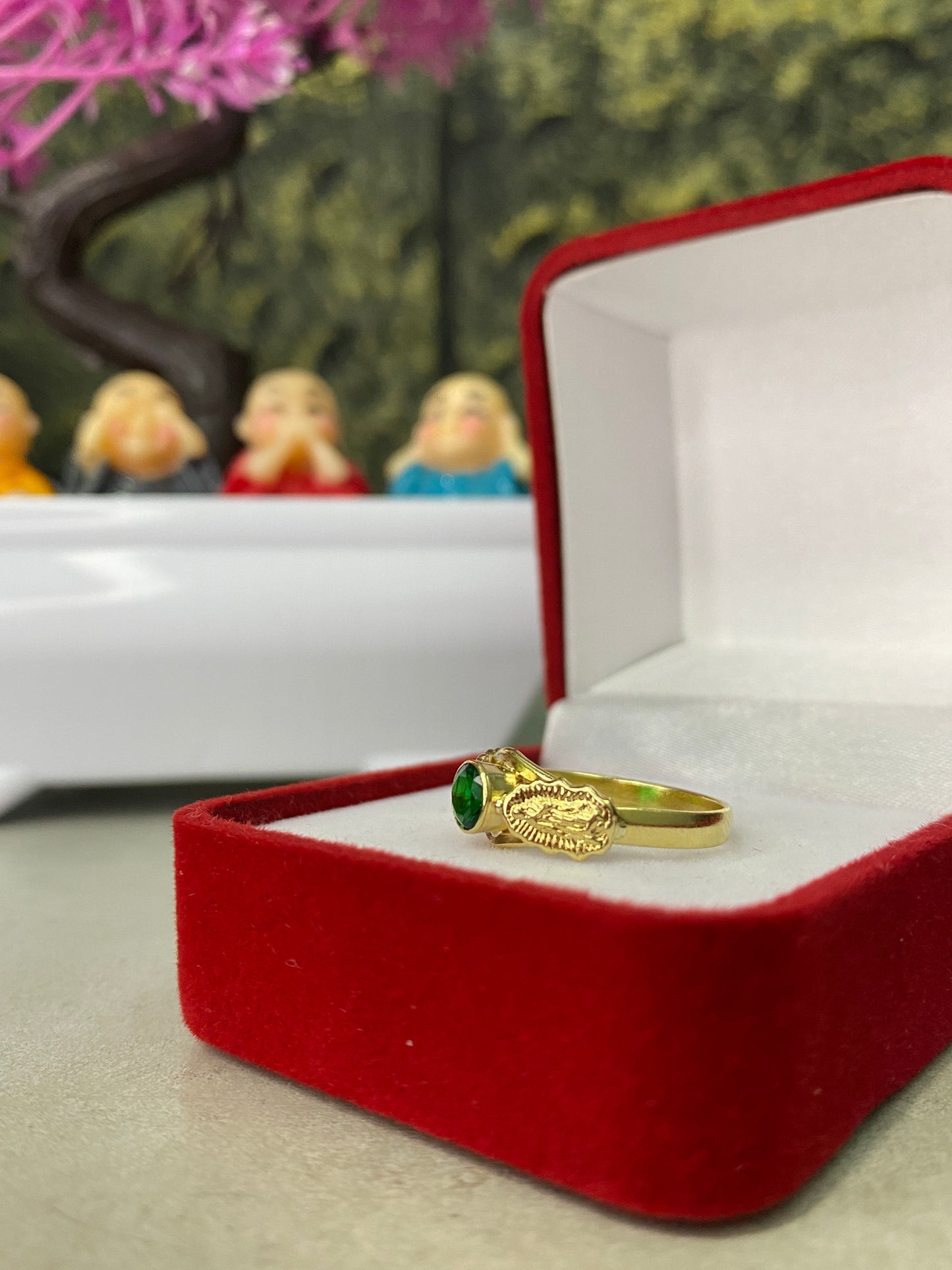 Anillo Guadalupe silueta circon verde Talla 7