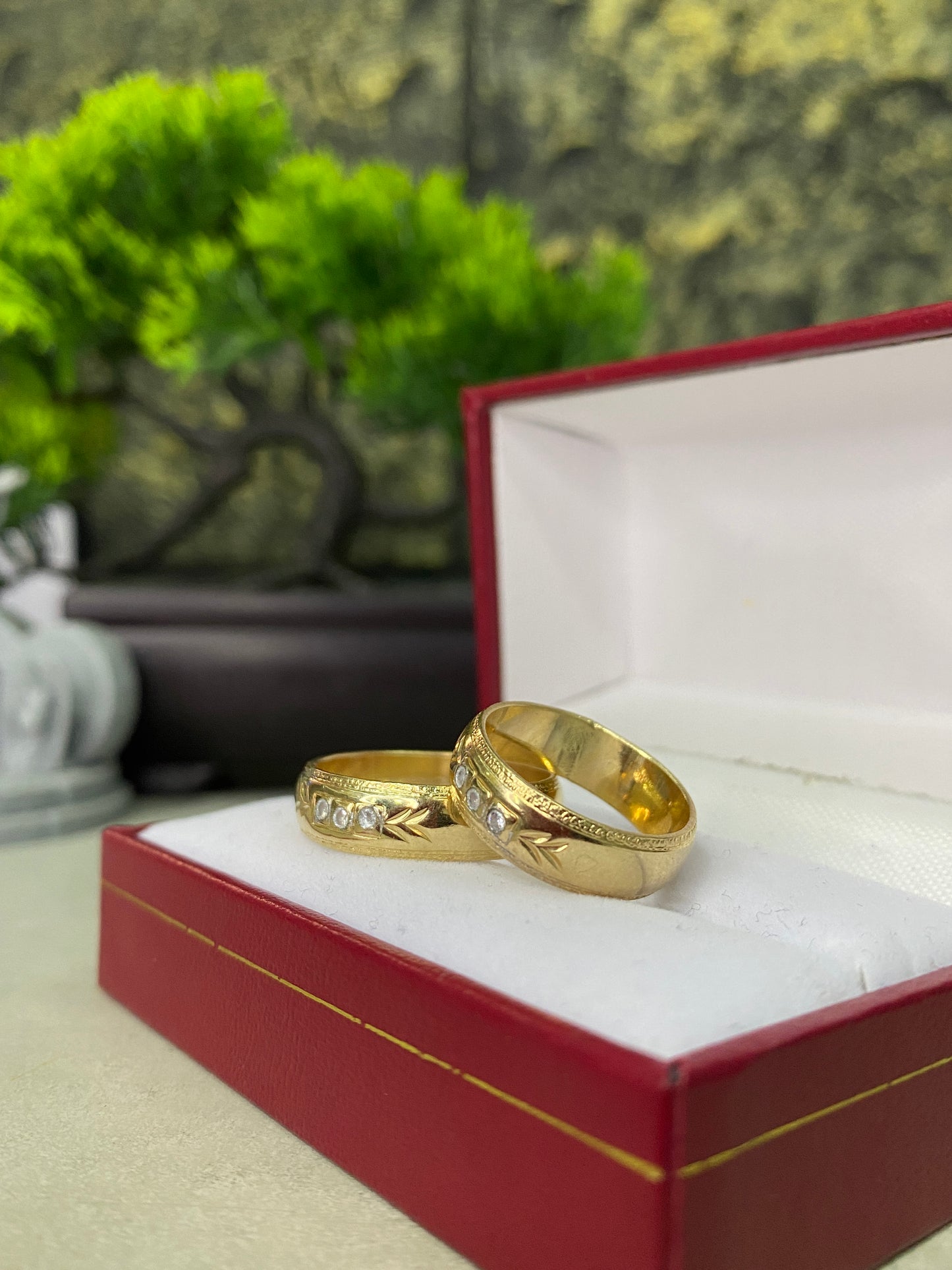 Argollas Matrimoniales Circones blancos Talla 6 & talla 10