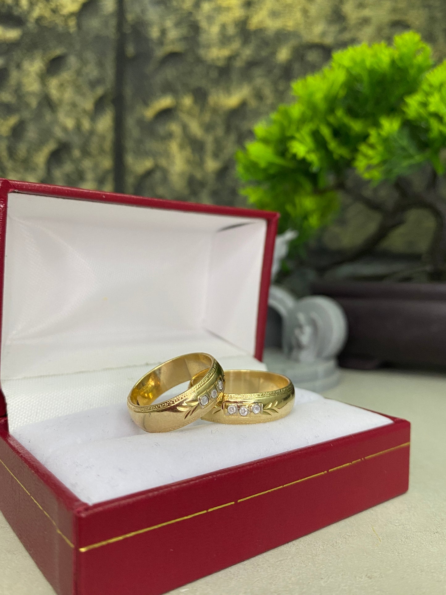 Argollas Matrimoniales Circones blancos Talla 6 & talla 10