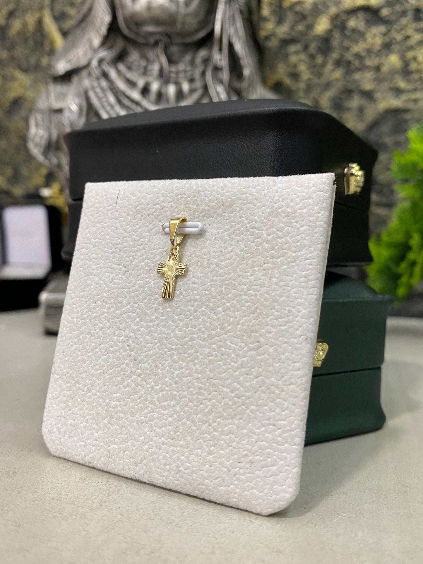 Dije Cruz diamantada mini