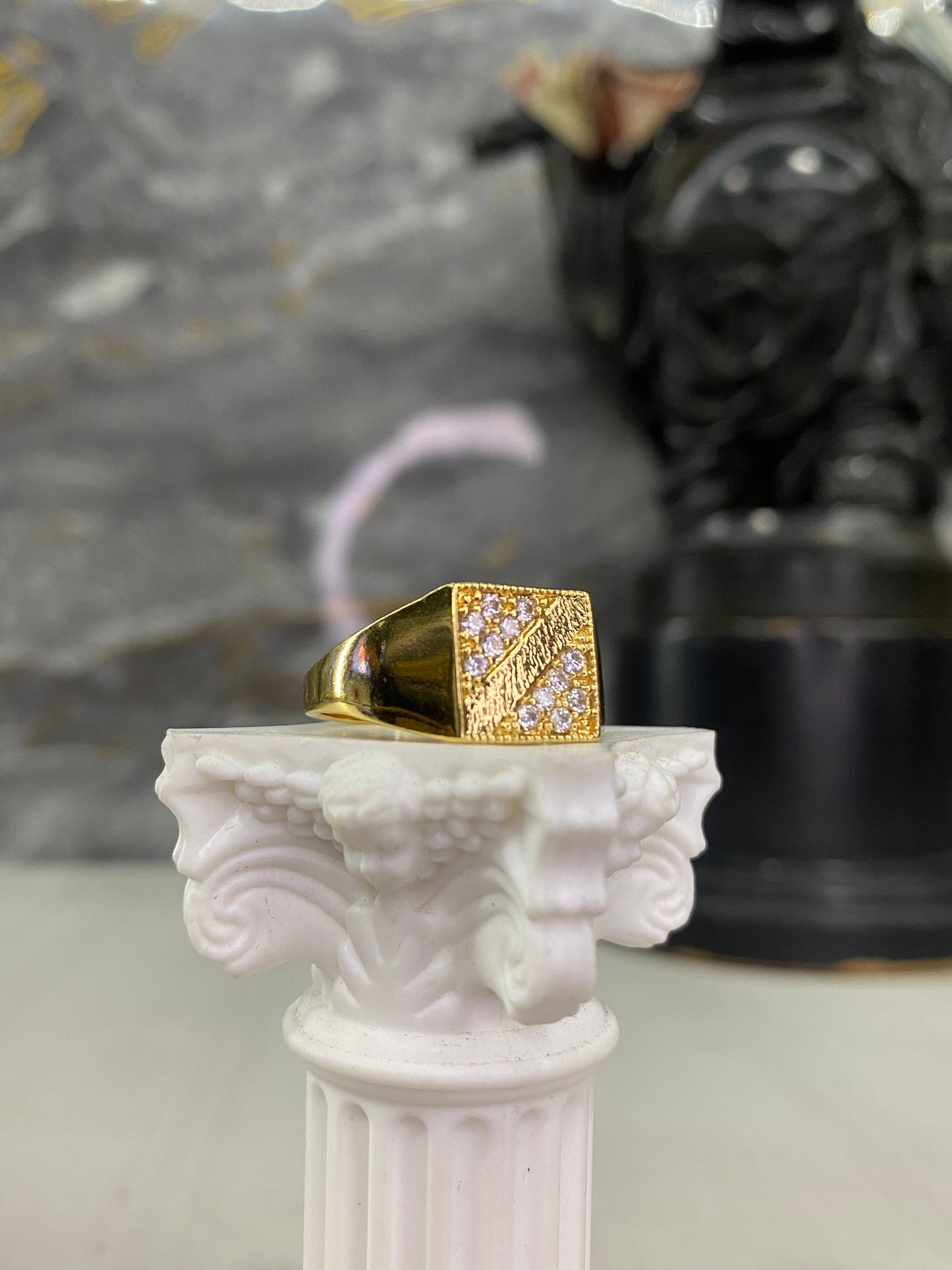 Anillo Importado Cuadrado Circonado Talla 10