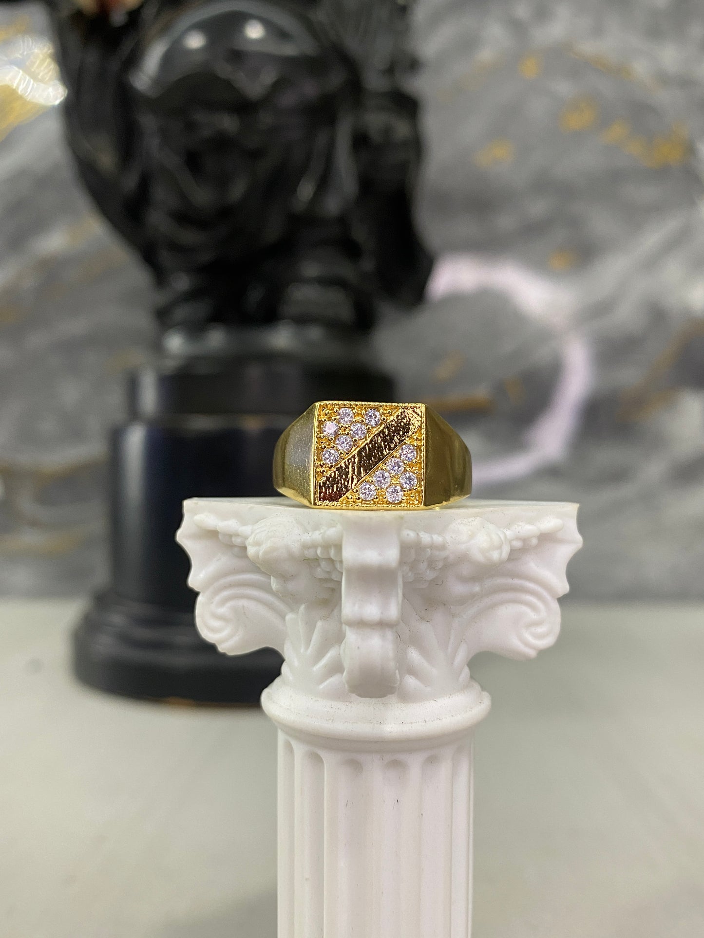 Anillo Importado Cuadrado Circonado Talla 10