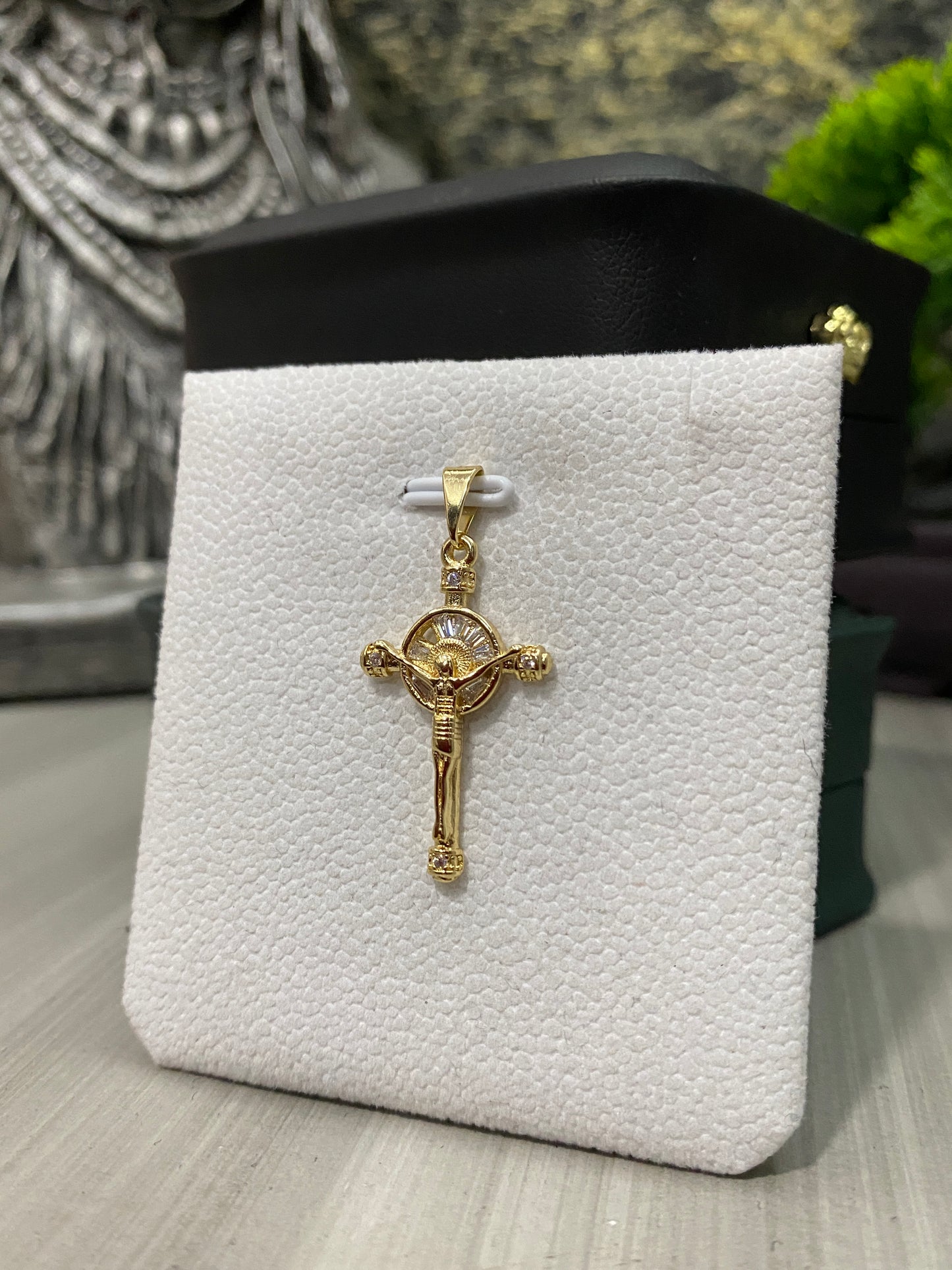 Dije Crucifijo 3d centro blanco