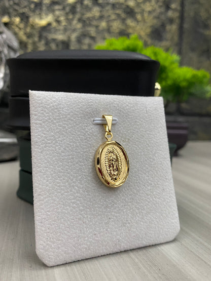 Dije Virgen Guadalupe Ovalada grande
