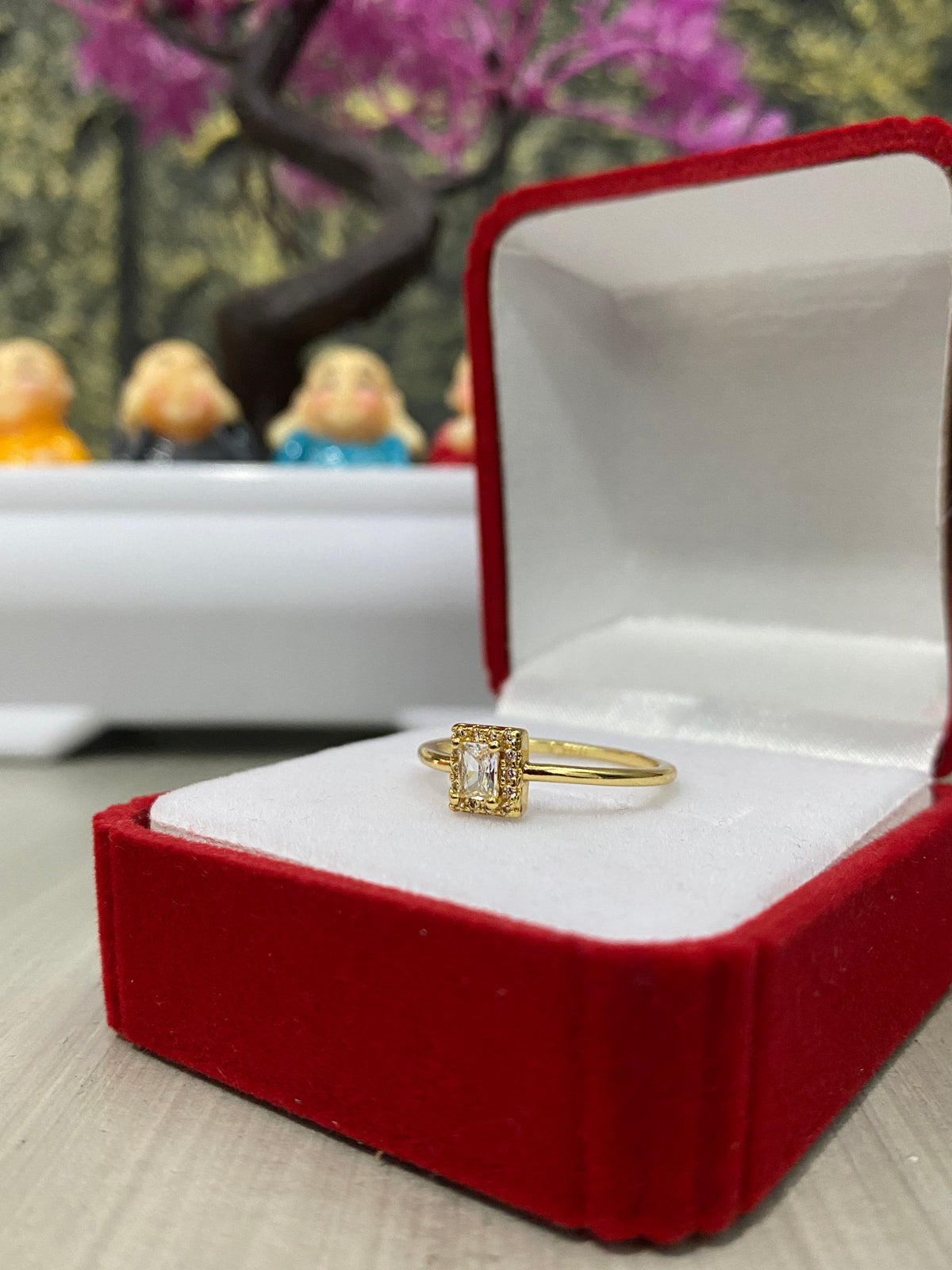 Anillo Importado Circon rectangular Talla 8