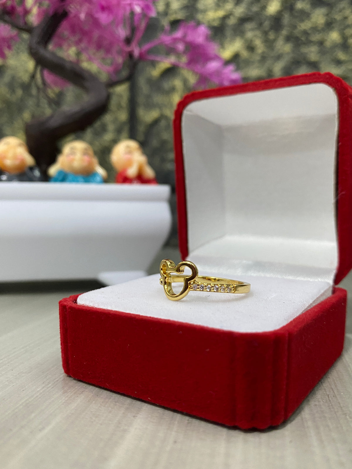 Anillo Importado Minnie silueta circonado Talla 8