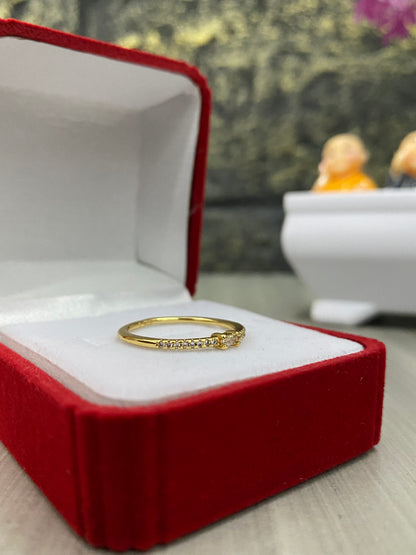 Anillo Importado Delicado Circones blancos Talla 7,5