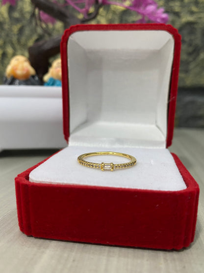 Anillo Importado Delicado Circones blancos Talla 7,5