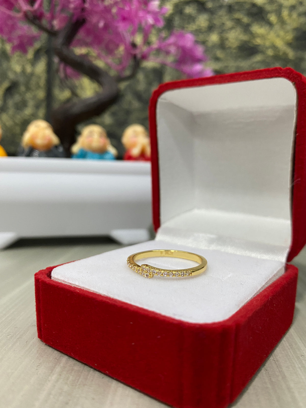 Anillo Importado Delicado circones cruzados Talla 8