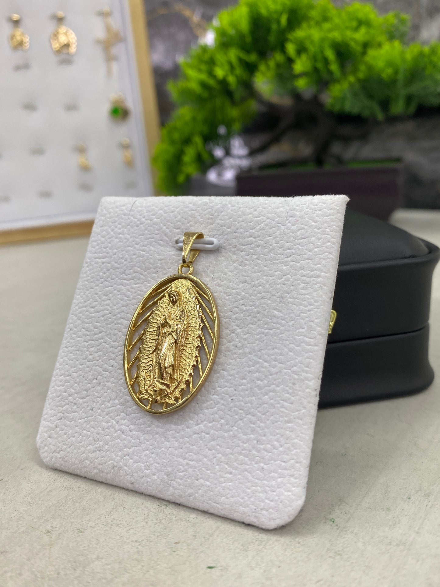 Dije Guadalupe destello grande