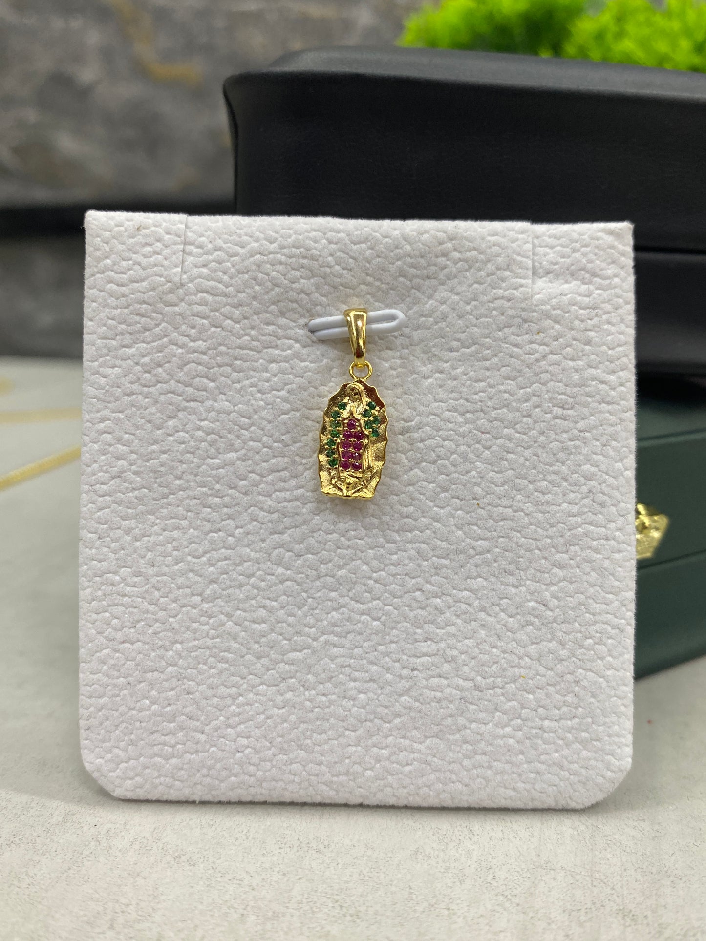 Guadalupe circonada Tipo Oro mini